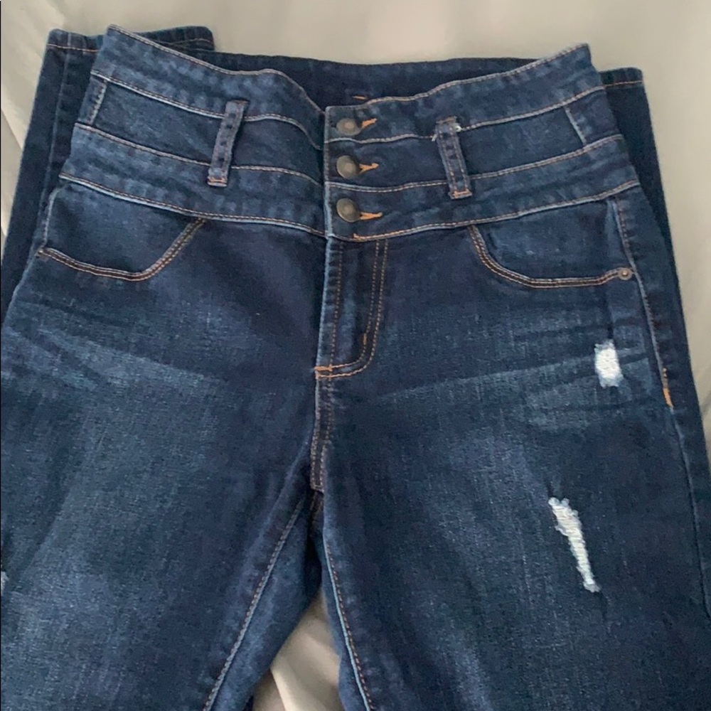 High waisted jeans